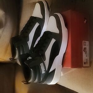 Men's shoes